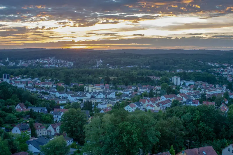 Blick über Saarbrücken in der Abendsonne
